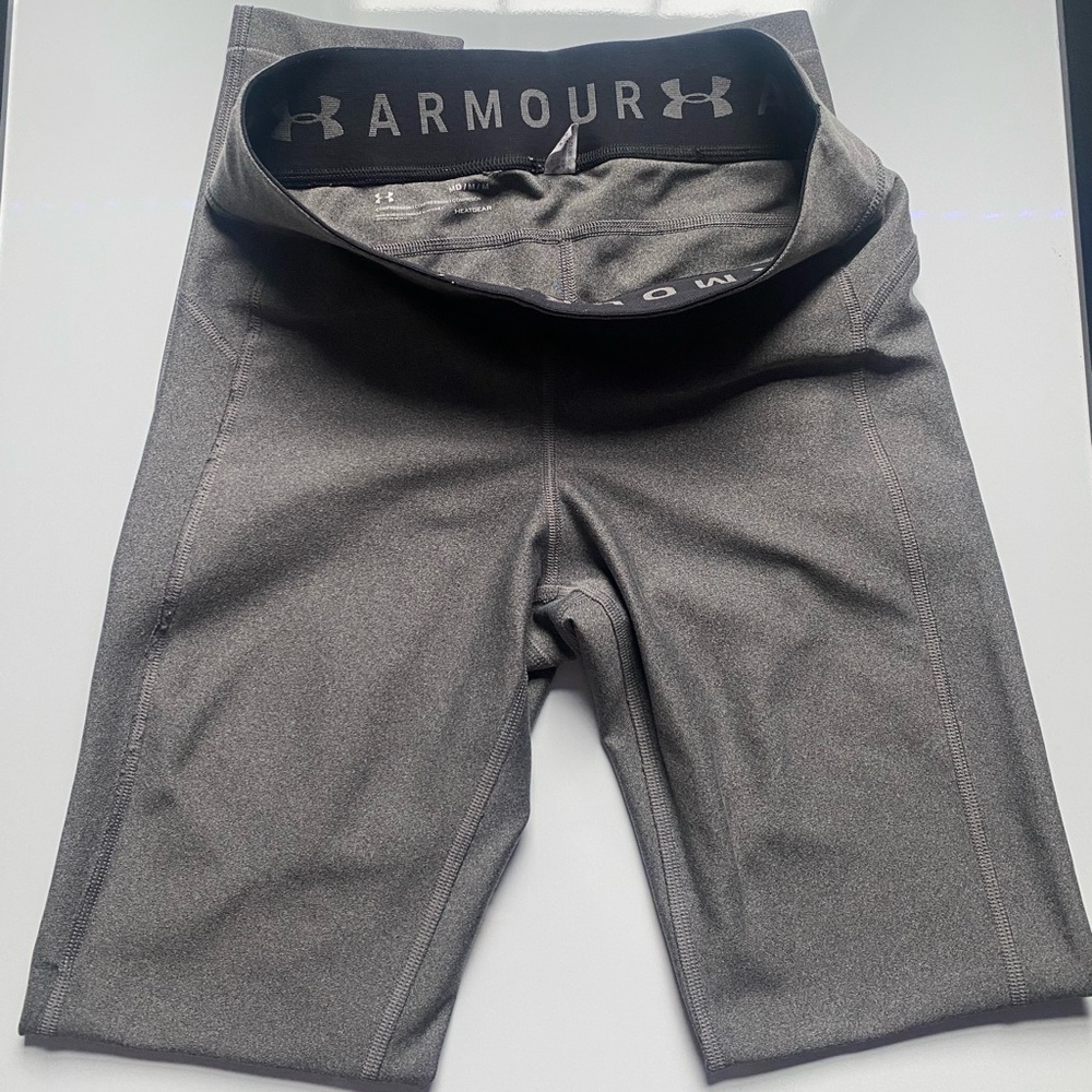 Women’s Under Armour Leggings Size: M